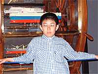 �D�̓W���̑O�ŃA�L