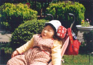 ���U���Q