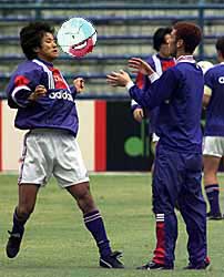 �}�������T�b�J�[�{�[��