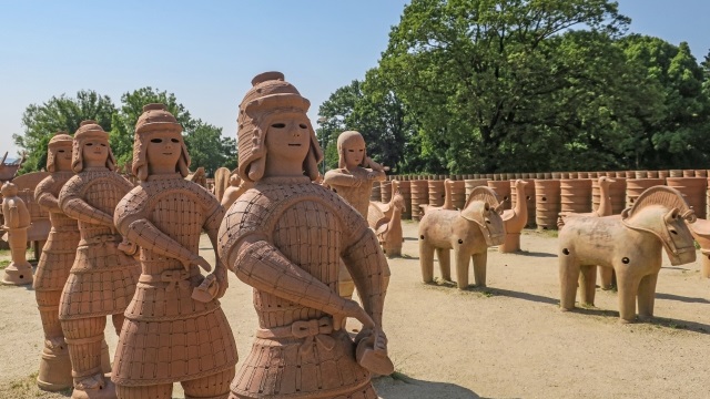 3ka042v-01_埴輪（武人）（photoAC素材）